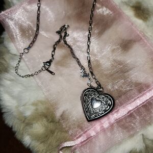 Elegant Stainless Steel Necklace with Heart Locket and Vintage Chain